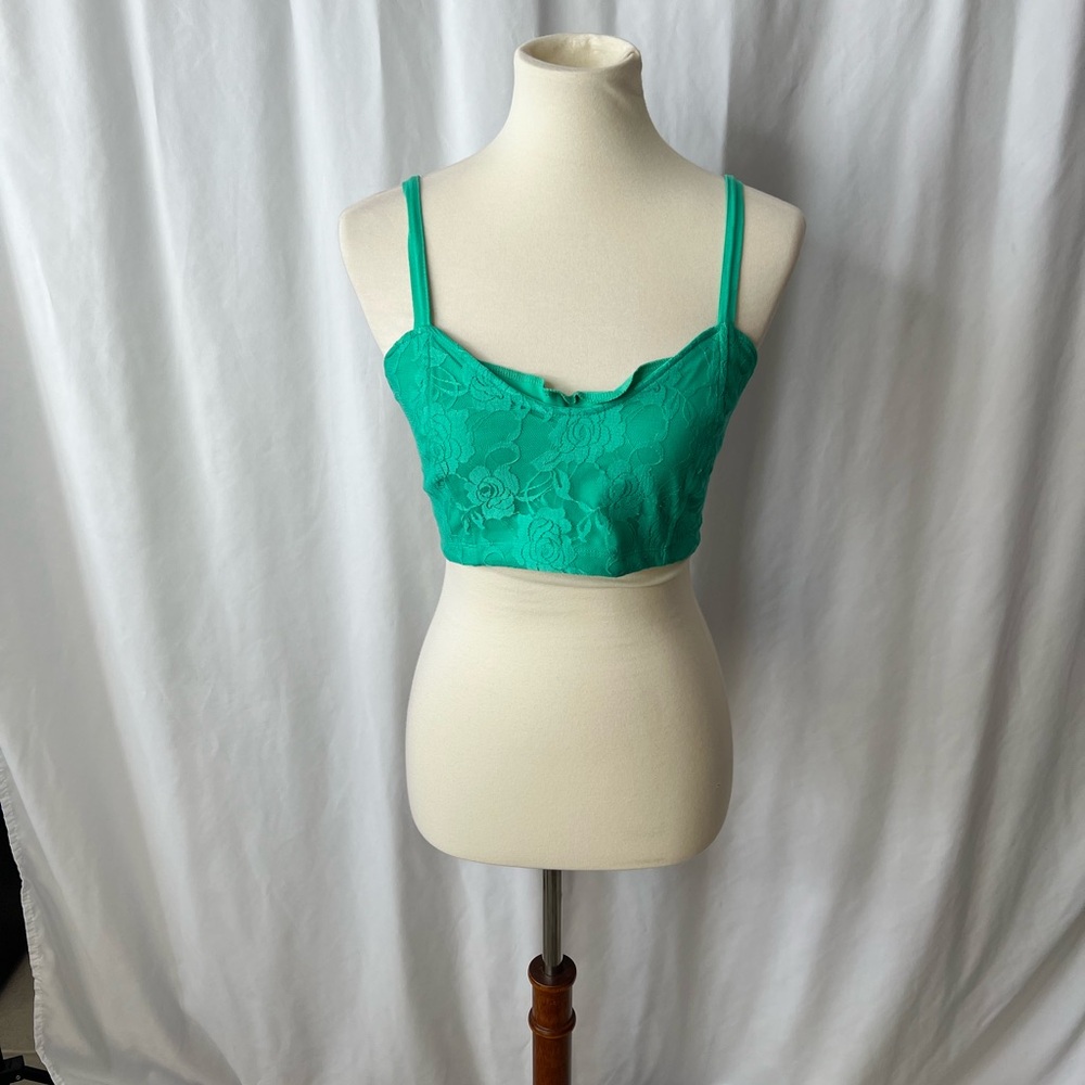 Runway Girl Green Lace Strappy Back Crop Top – Size L 💚✨
